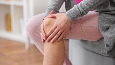 Photo of ما هي أعراض الروماتيزم في الركبة وعلاجه