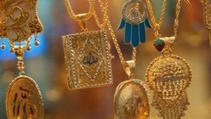 متى ينخفض سعر الذهب في عمان ؟ af93bcf9bef1a269e8faa45afa08e00e صورة رقم 4
