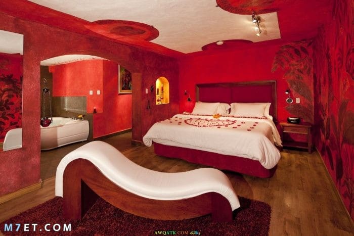 ديكورات غرف نوم للعرسان جديد 2022 نوم رومانسية حمراء8 700x467 1 صورة رقم 7