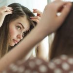 أشهر 10 نصائح لمنع تساقط الشعر وتقصفه مجربة