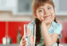Photo of اسباب شرب الماء بكثرة عند الاطفال وطرق العلاج