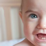 ظهور أسنان الطفل موعدها ومراحلها وأهم خطوات العناية بها