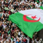 كم عدد سكان الجزائر وأهم معالمها الأثرية