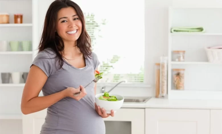 الأكل الممنوع للحامل في الشهور الأولى