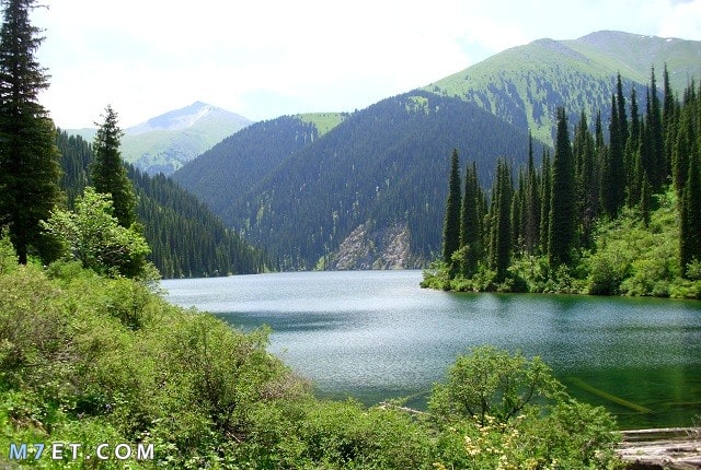 السياحة في كازاخستان