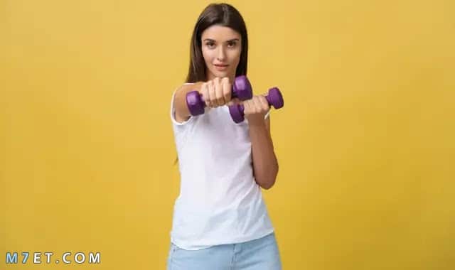 فوائد تضخيم العضلات للنساء