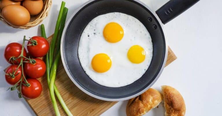 كم سعرة حرارية في البيض المقلي