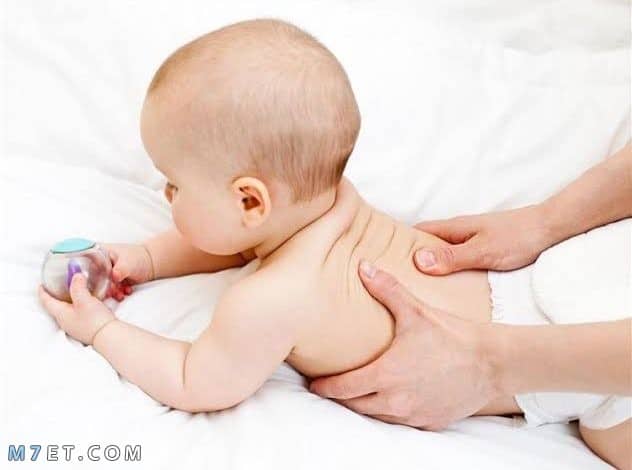 علاج الإمساك عند الرضع في الشهر الاول بالاعشاب
