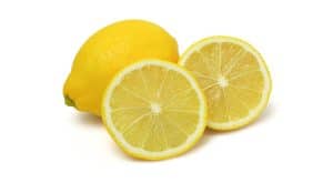 هل شرب الليمون يفسد العلاج